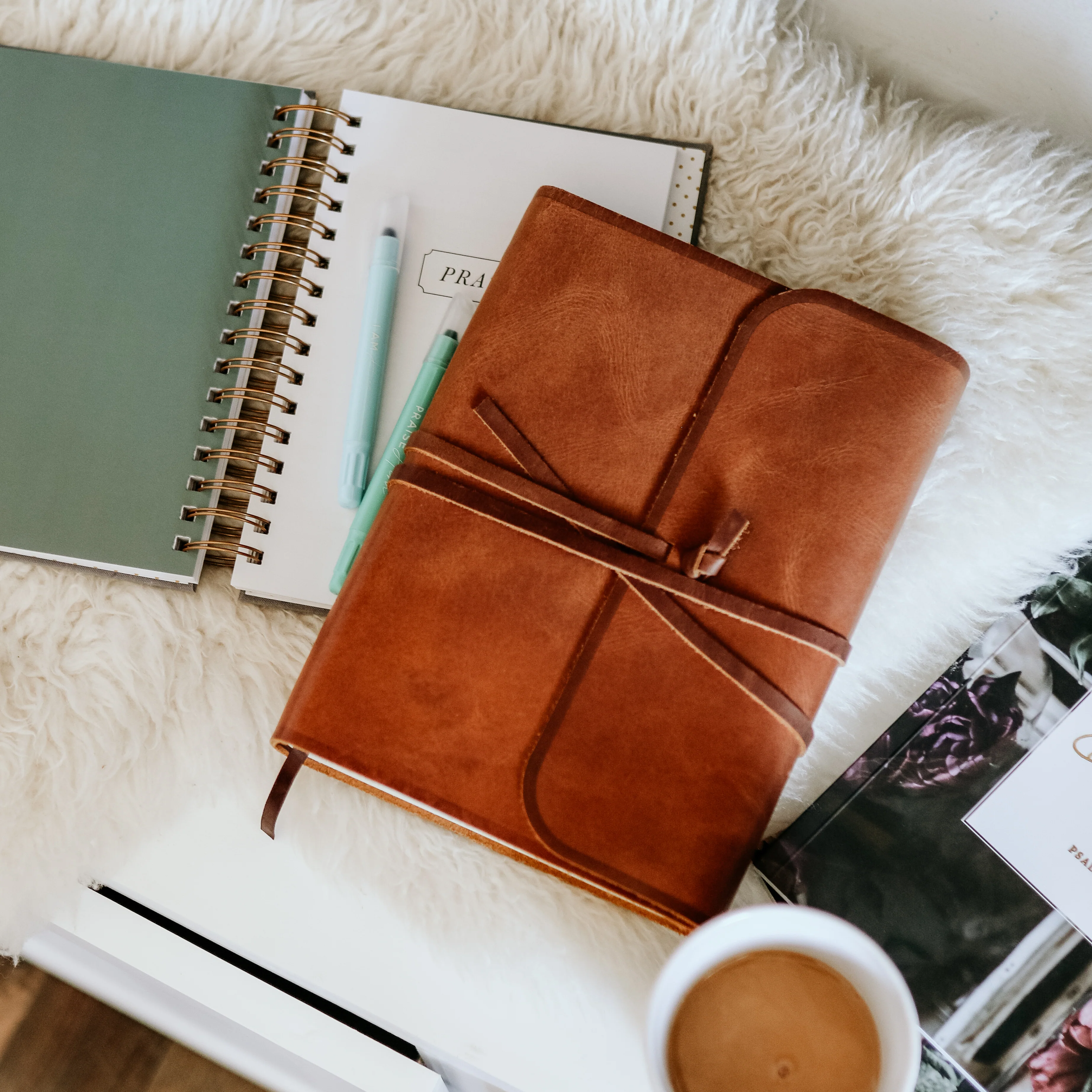ESV Single Column Large Print Journaling Bible® - Brown Natural Leather w/ Flap with Strap - Image 7