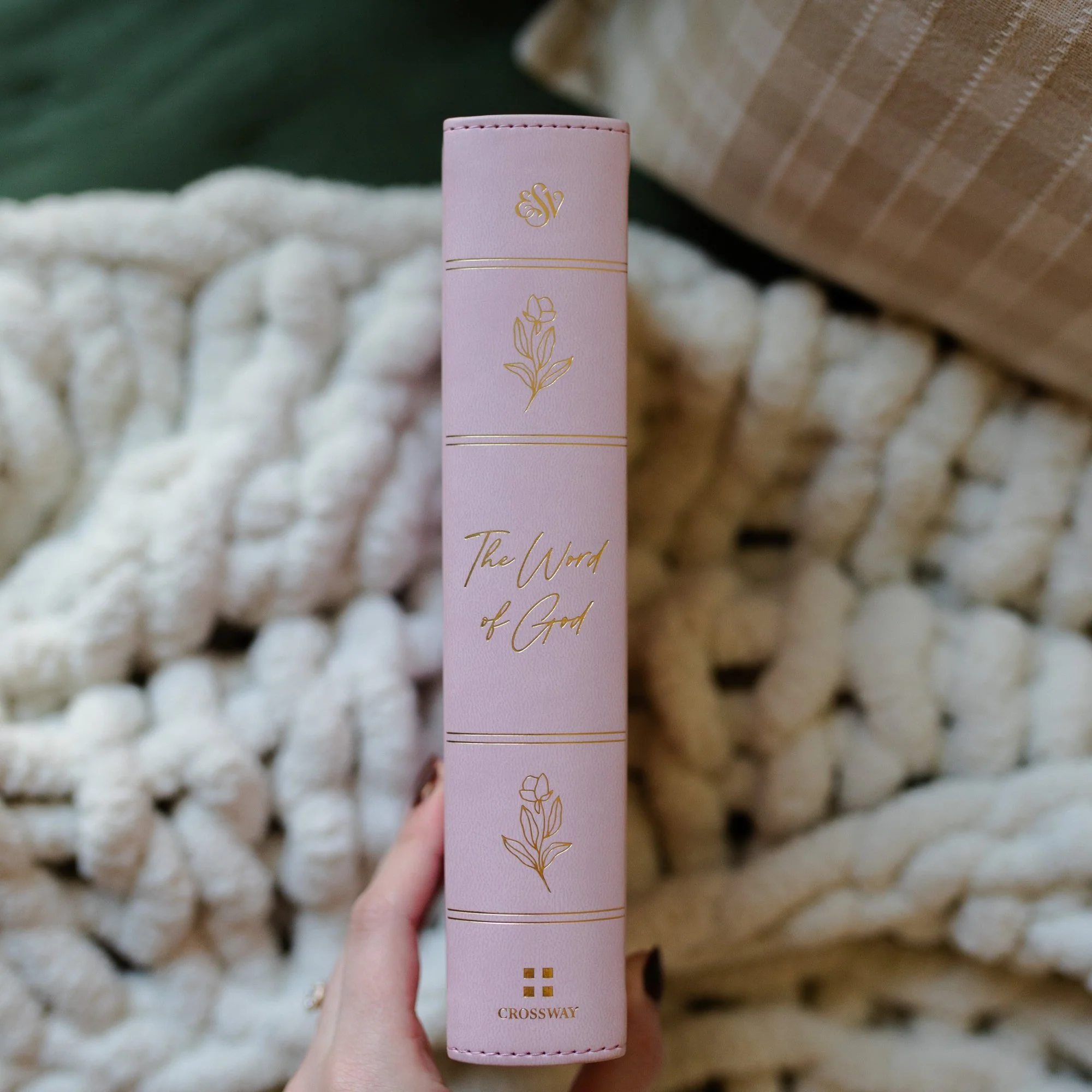 ESV Single Column Journaling Bible® | Lilac Wildflowers - Image 2