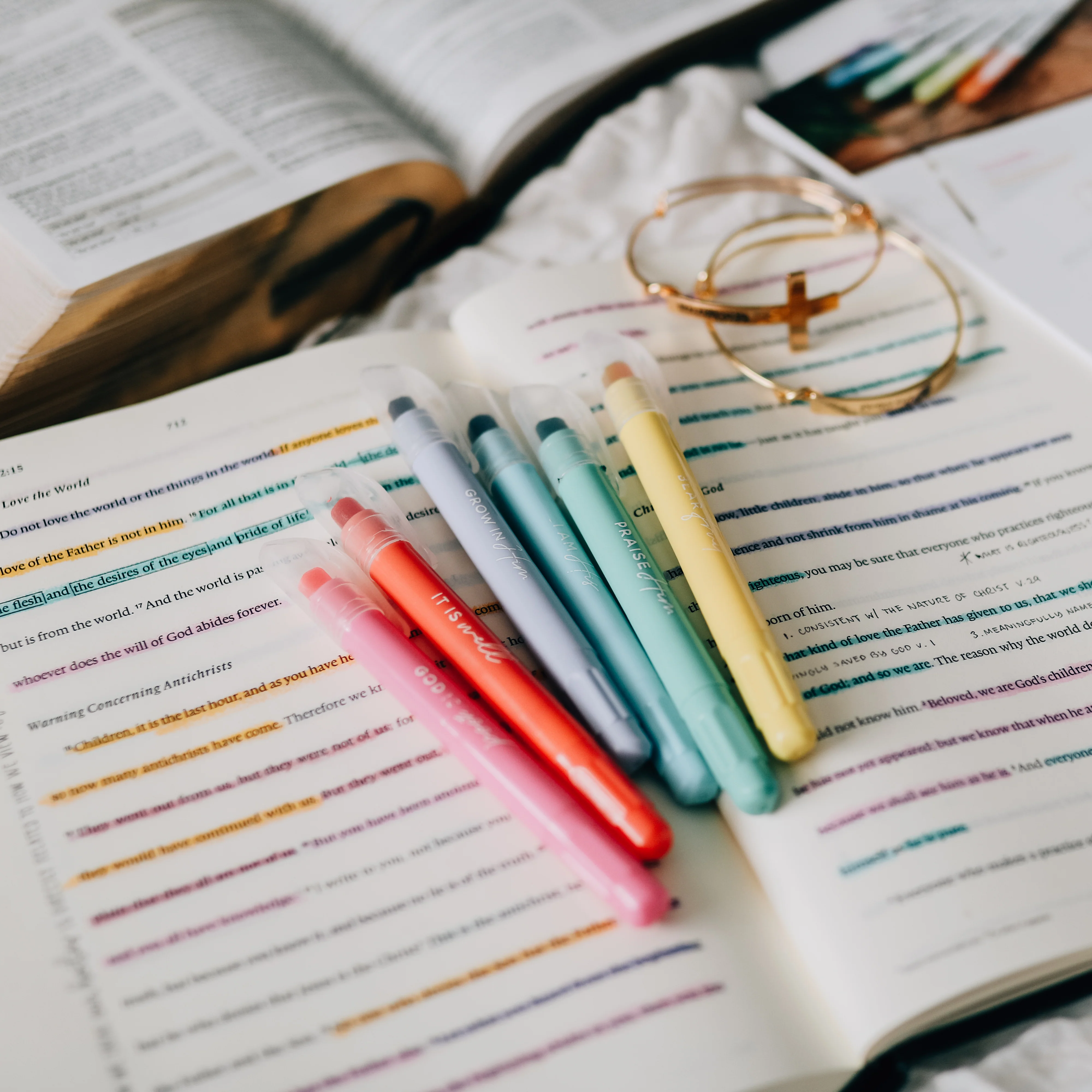 Pastel Bible Highlighters - Image 3